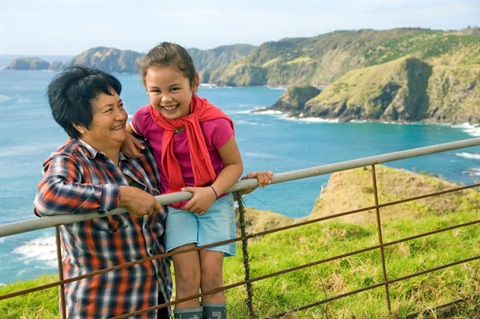 Photo of Maori women with young girl. 