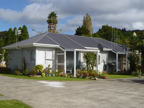 Photograph of pensioner house. 