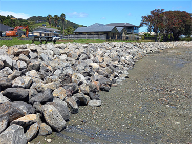 Image of the tropicana seawall.