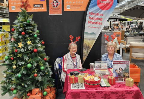 Image of Hospice volunteers at the Memory Tree. 