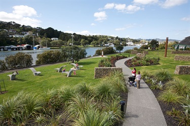 Hātea loop footpath, Town Basin.